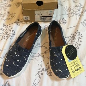 Brand new KIDS sz 13 TOMS